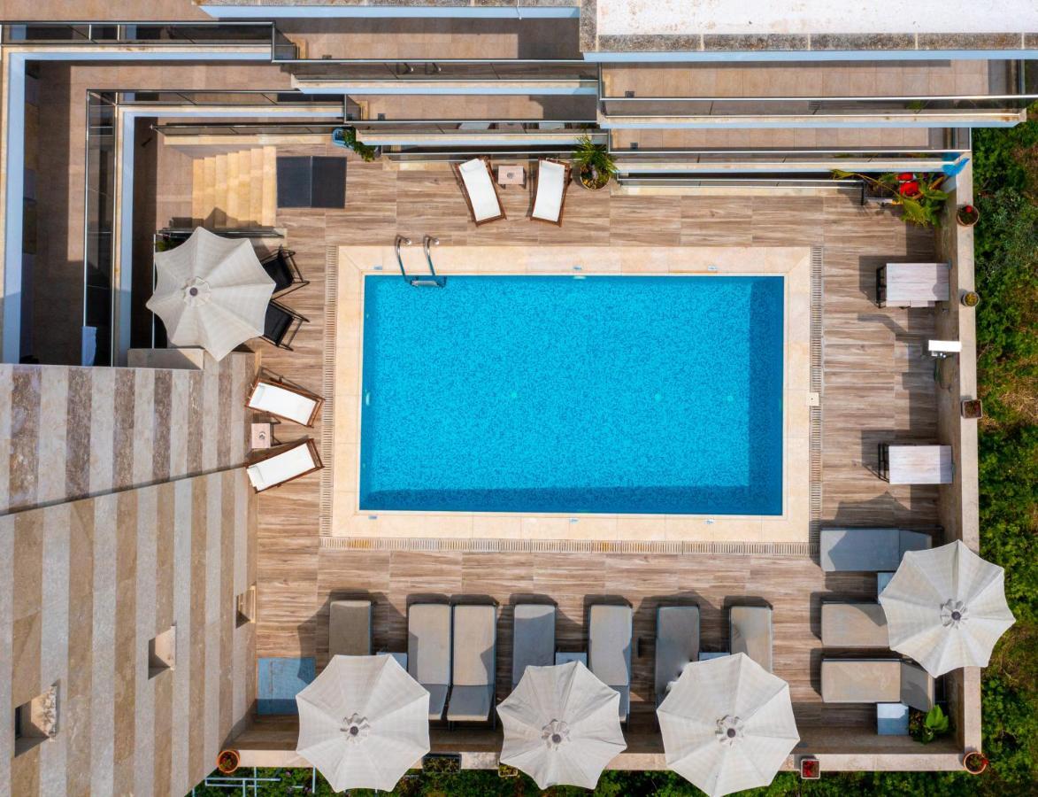 ホテル Vellum Luxury Living Kallithea  エクステリア 写真