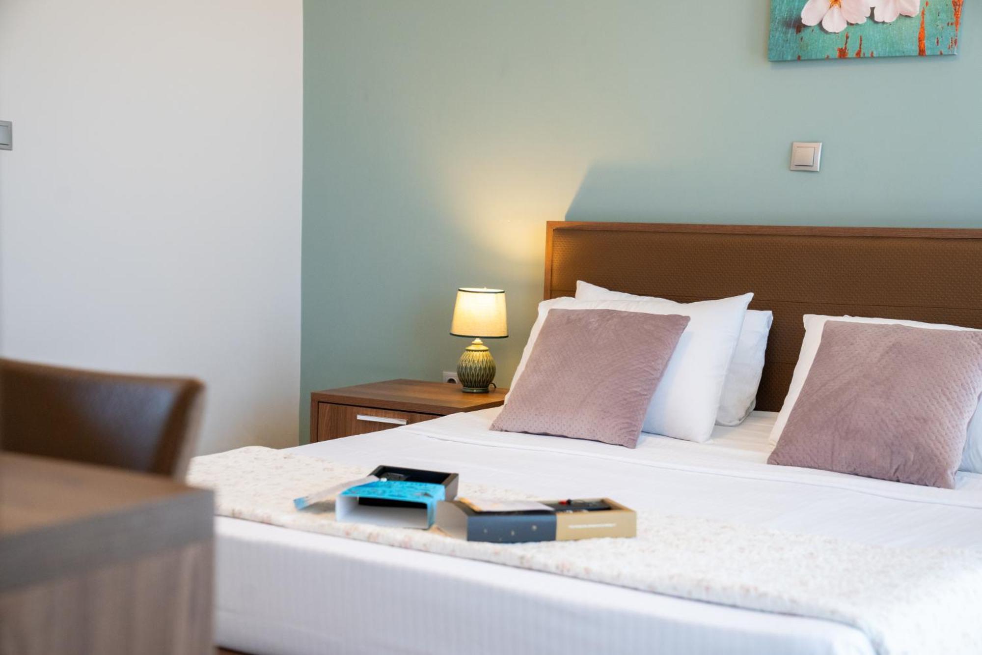 ホテル Vellum Luxury Living Kallithea  エクステリア 写真